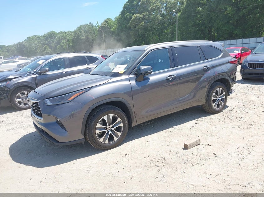 2022 Toyota Highlander VIN 5TDGZRAH9NS552338 IAAI salvage auction — RIGHT SIDE, Salvage (Georgia), sold $12,600 on 2026-07-23 (photo 2)