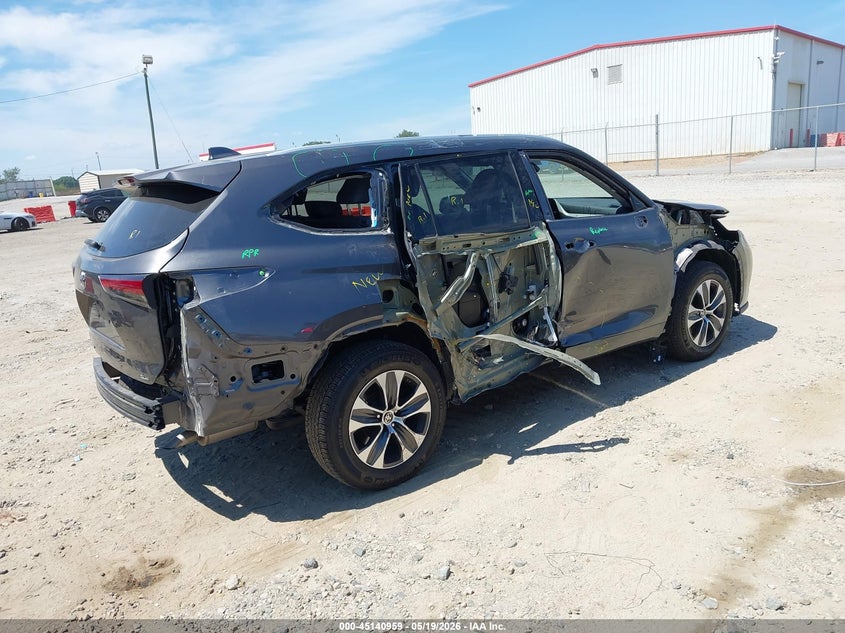 2022 Toyota Highlander VIN 5TDGZRAH9NS552338 IAAI salvage auction — RIGHT SIDE, Salvage (Georgia), sold $12,600 on 2026-07-23 (photo 4)