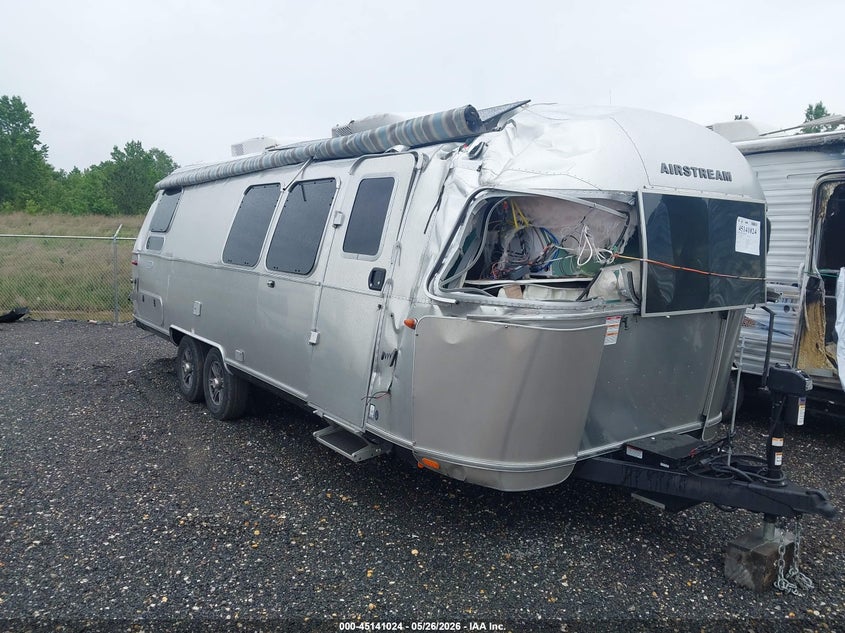 2025 Airstream Pottery VIN 1STJFYM21SJ575414 IAAI salvage auction — ROLLOVER, Salvage (Delaware), sold $1,200 on 2026-09-09 (photo 1)