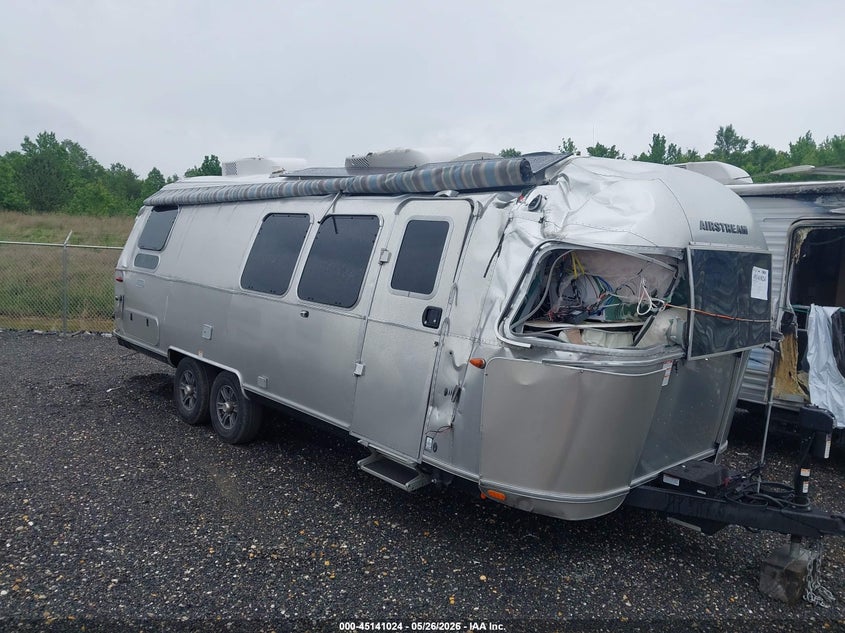 2025 Airstream Pottery VIN 1STJFYM21SJ575414 IAAI salvage auction — ROLLOVER, Salvage (Delaware), sold $1,200 on 2026-09-09 (photo 6)