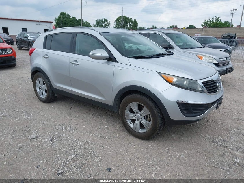 2012 Kia Sportage VIN KNDPBCA25C7233975 IAAI salvage auction — HAIL, Salvage (Missouri), sold $2,300 on 2026-07-30 (photo 1)