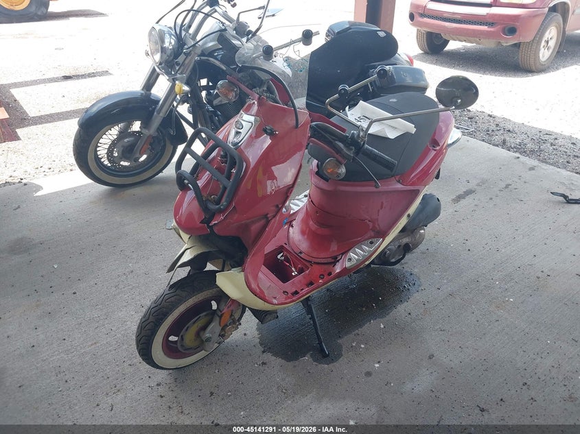 2013 Genuine scooter co. Buddy VIN RFVPAC904D1001982 IAAI salvage auction — FRONT END, Salvage (Texas), sold $100 on 2026-07-17 (photo 2)