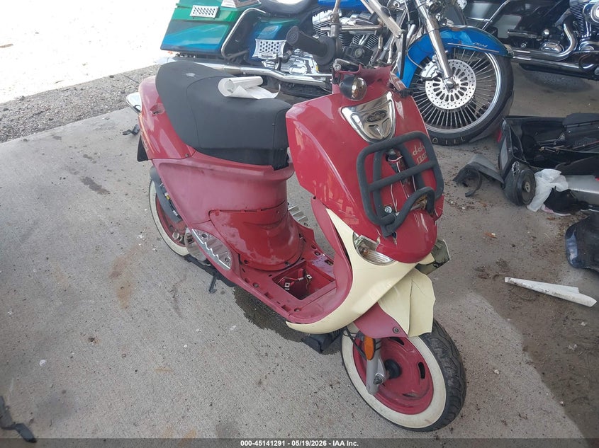 2013 Genuine scooter co. Buddy VIN RFVPAC904D1001982 IAAI salvage auction — FRONT END, Salvage (Texas), sold $100 on 2026-07-17 (photo 4)