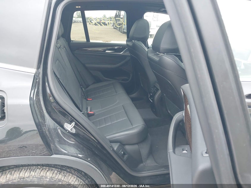 2019 BMW X3 VIN 5UXTR9C51KLP86373 IAAI salvage auction — REAR END, Salvage (Ohio), sold $8,500 on 2026-07-08 (photo 8)