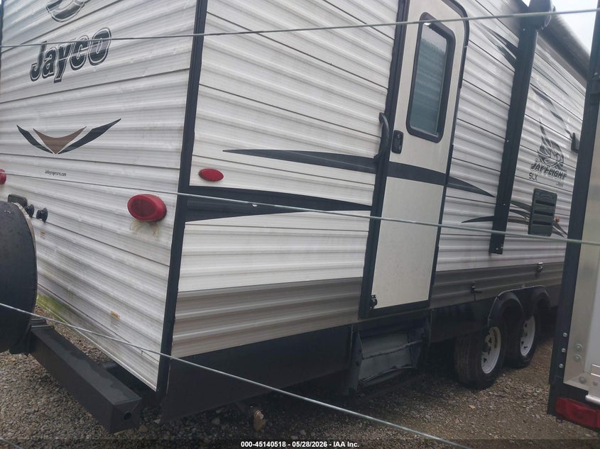2018 Jayco Camper VIN 1UJBJ0BR3J75X0391 IAAI salvage auction — HAIL, Salvage (Missouri), sold $7,050 on 2026-08-04 (photo 4)