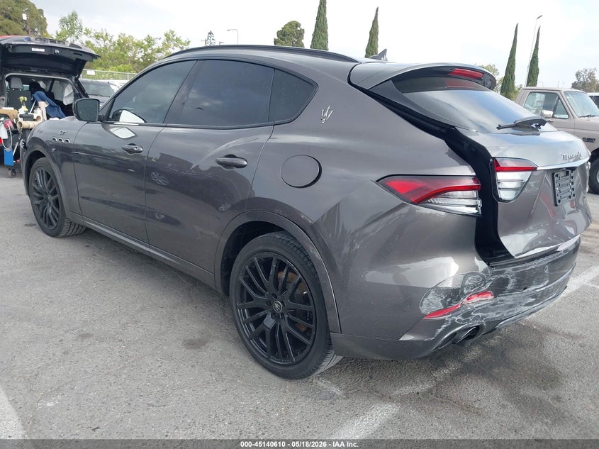 2022 Maserati Levante VIN ZN661XUA4NX395588 IAAI salvage auction — FRONT & REAR, Wait Title, sold $9,600 on 2026-08-10 (photo 3)