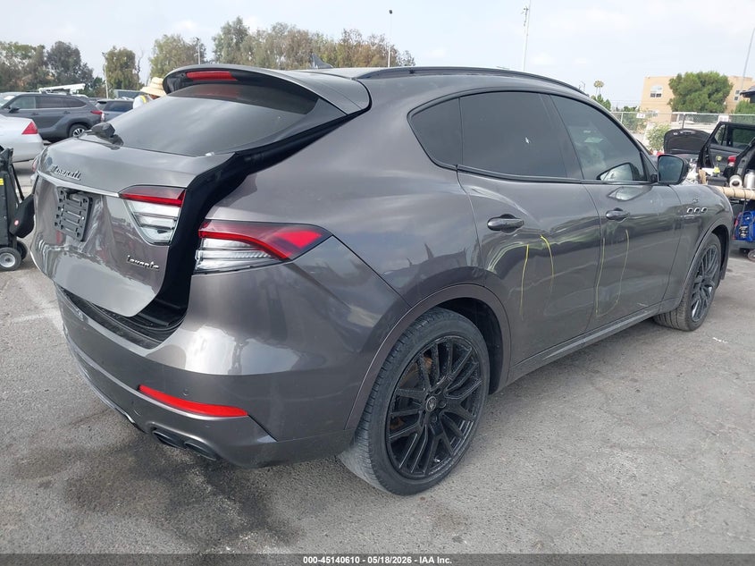 2022 Maserati Levante VIN ZN661XUA4NX395588 IAAI salvage auction — FRONT & REAR, Wait Title, sold $9,600 on 2026-08-10 (photo 4)