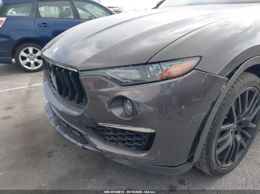 2022 Maserati Levante VIN ZN661XUA4NX395588 IAAI salvage auction — FRONT & REAR, Wait Title, sold $9,600 on 2026-08-10 (photo 6)