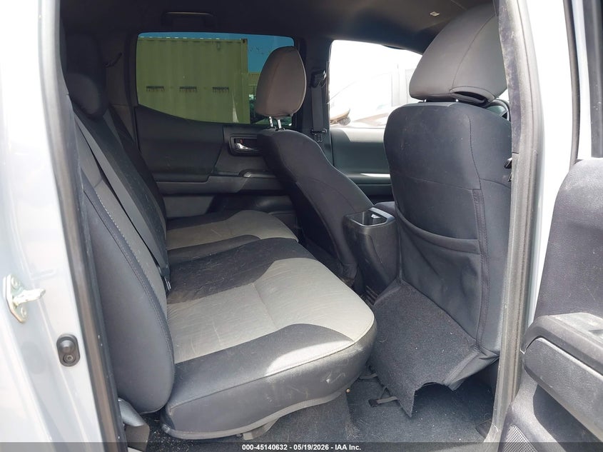 2020 Toyota Tacoma VIN 3TMAZ5CN7LM125724 IAAI salvage auction — LEFT SIDE, Salvage (Hawaii), sold $14,100 on 2026-08-25 (photo 8)