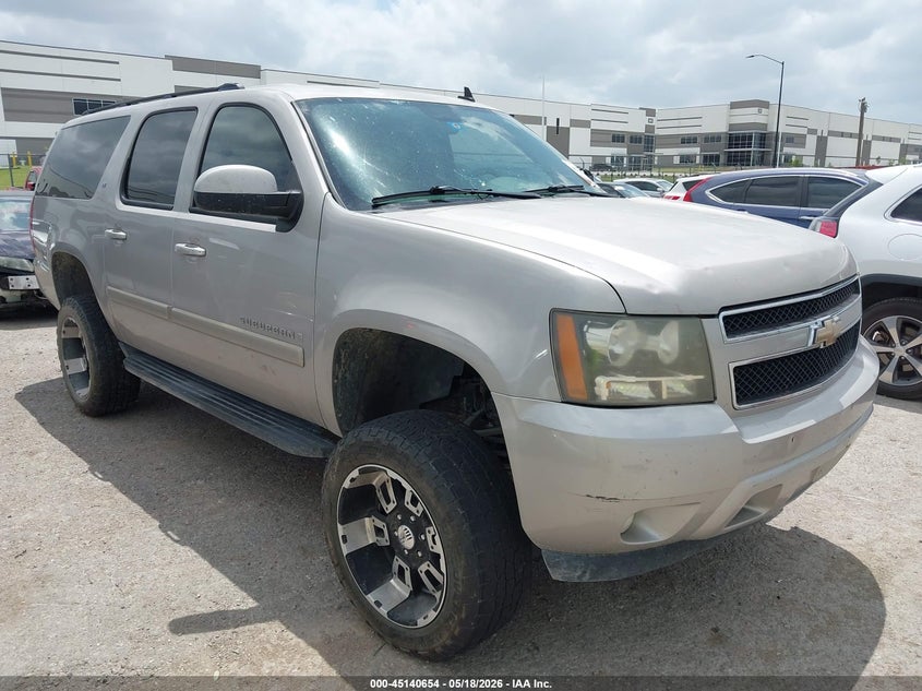 2008 Chevrolet Suburban 1500 VIN 1GNFK16358J232327 — IAAI salvage auction photo