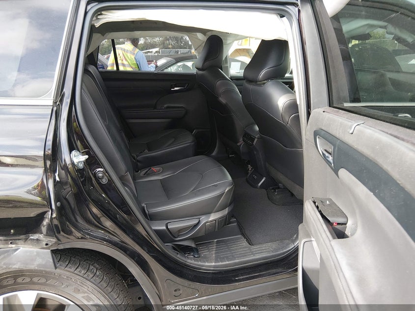 2020 Toyota Highlander VIN 5TDHZRAH5LS003723 IAAI salvage auction — RIGHT REAR, Salvage (California), sold $13,700 on 2026-07-09 (photo 8)