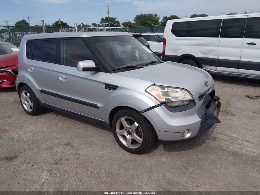 2010 Kia Soul VIN KNDJT2A24A7045166 IAAI salvage auction — FRONT END, Salvage (Kansas), sold $450 on 2026-07-31 (photo 1)