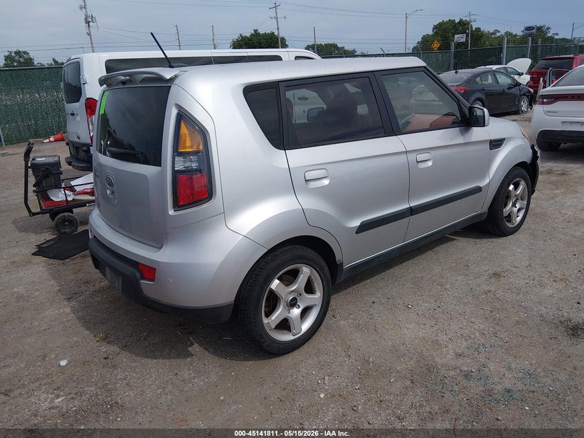 2010 Kia Soul VIN KNDJT2A24A7045166 IAAI salvage auction — FRONT END, Salvage (Kansas), sold $450 on 2026-07-31 (photo 4)