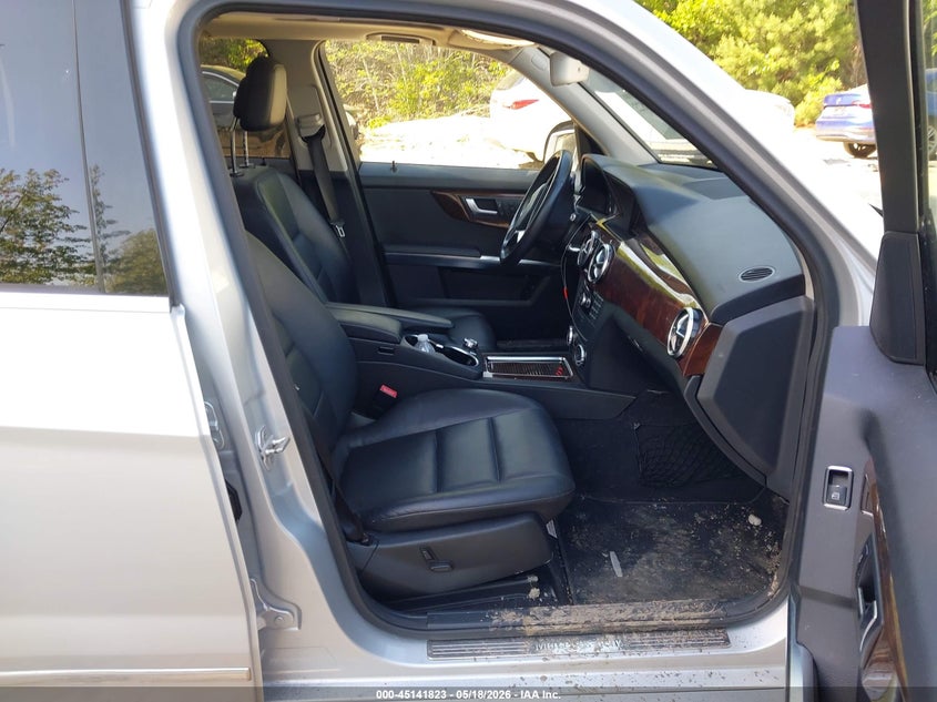 2013 Mercedes-benz Glk-klasse VIN WDCGG8JB0DG103130 IAAI salvage auction — FRONT END, Salvage (Massachusetts), sold $2,500 on 2026-07-28 (photo 5)
