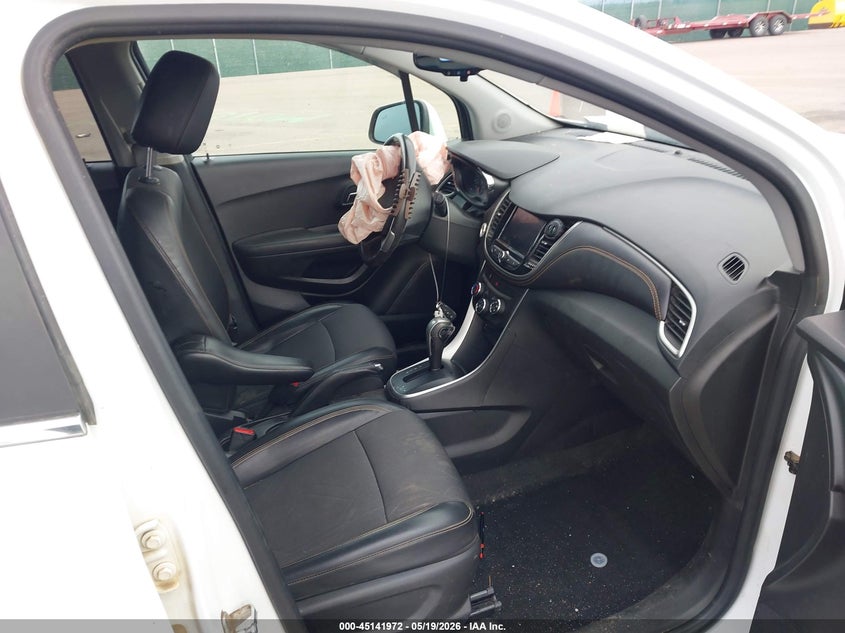 2020 Chevrolet Trax VIN KL7CJPSB0LB065485 IAAI salvage auction — FRONT END, Regular (South Dakota), sold $900 on 2026-07-07 (photo 5)