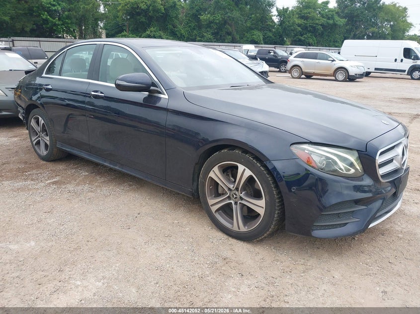 2018 Mercedes-benz E-klasse VIN WDDZF4JB7JA317871 IAAI salvage auction — REAR END, Original (Texas), sold $9,500 on 2026-07-24 (photo 1)