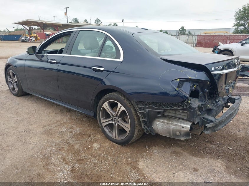 2018 Mercedes-benz E-klasse VIN WDDZF4JB7JA317871 IAAI salvage auction — REAR END, Original (Texas), sold $9,500 on 2026-07-24 (photo 3)