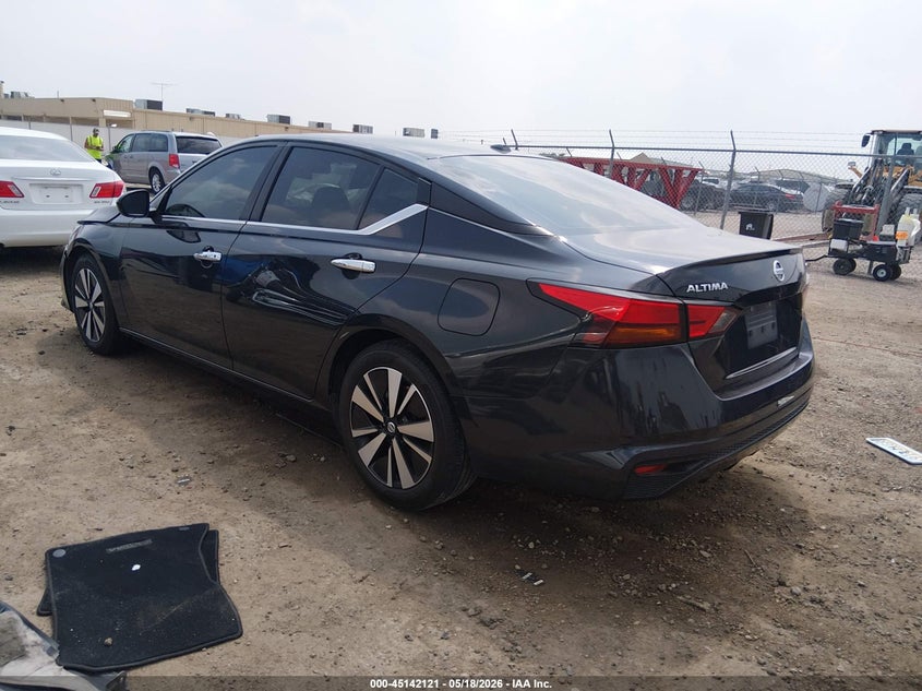 2021 Nissan Altima VIN 1N4BL4DV2MN387517 IAAI salvage auction — RIGHT FRONT, Salvage Title, sold $1,550 on 2026-08-03 (photo 3)