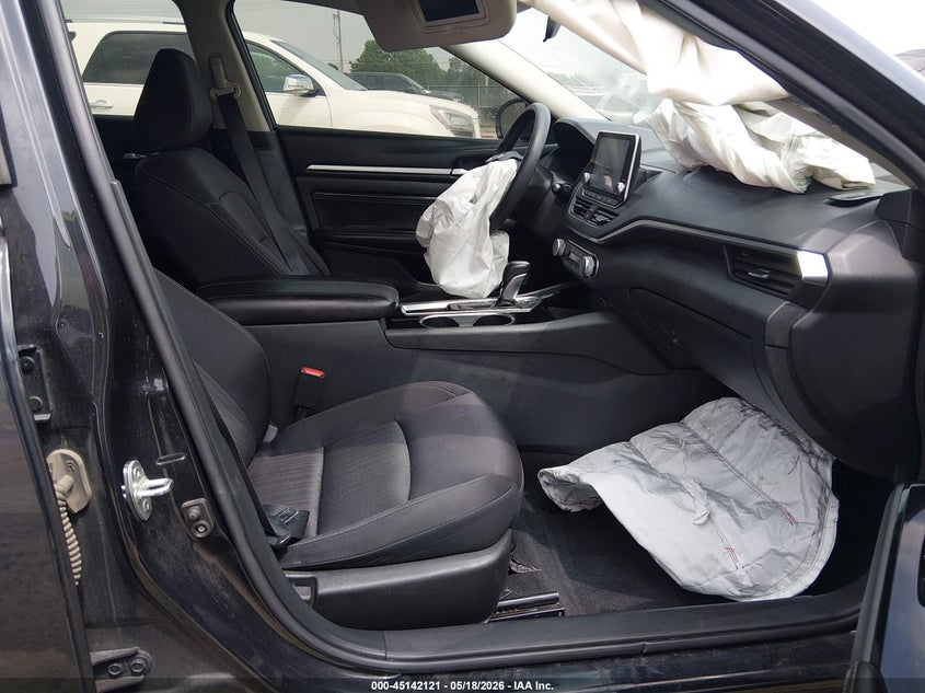 2021 Nissan Altima VIN 1N4BL4DV2MN387517 IAAI salvage auction — RIGHT FRONT, Salvage Title, sold $1,550 on 2026-08-03 (photo 5)