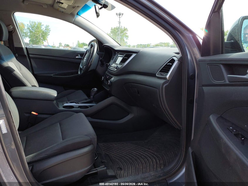 2017 Hyundai Tucson VIN KM8J3CA28HU401437 IAAI salvage auction — NORMAL WEAR, Clear (Illinois), sold $5,100 on 2026-07-20 (photo 5)