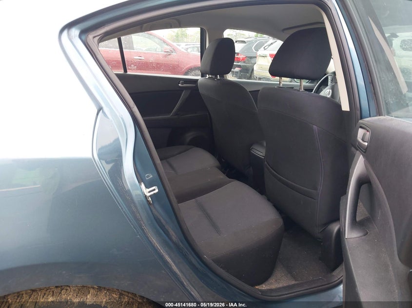 2011 Mazda 3 VIN JM1BL1VF8B1402378 IAAI salvage auction — FRONT END, Salvage (Illinois), sold $300 on 2026-07-15 (photo 8)