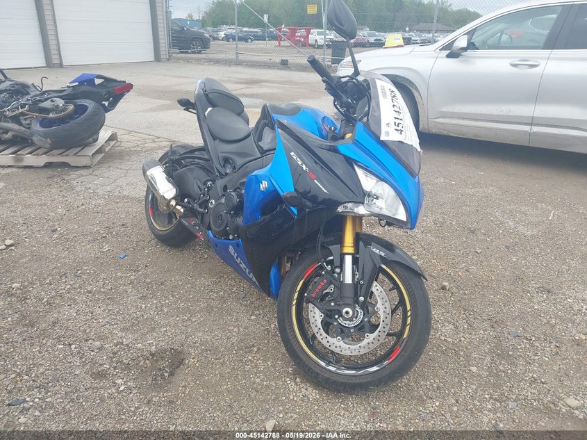 2018 Suzuki Gsx-s VIN JS1GT7CBXJ2100263 IAAI salvage auction — LEFT SIDE, Junk Bill Of Sale Mv2459 (Wisconsin), sold $1,800 on 2026-07-07 (photo 1)