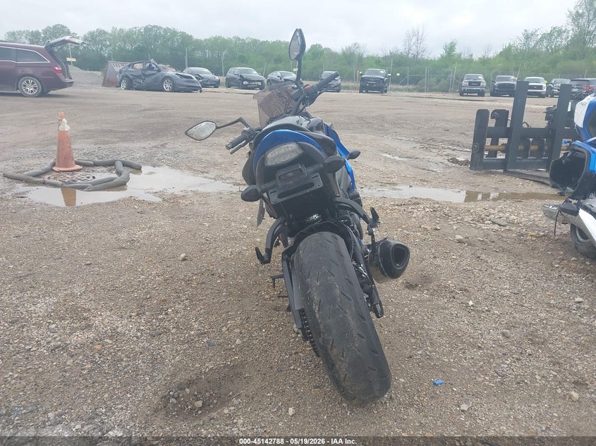 2018 Suzuki Gsx-s VIN JS1GT7CBXJ2100263 IAAI salvage auction — LEFT SIDE, Junk Bill Of Sale Mv2459 (Wisconsin), sold $1,800 on 2026-07-07 (photo 6)
