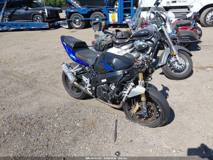 2005 Suzuki Gsx-r VIN JS1GN7CA352106879 IAAI salvage auction — FRONT END, Clear (Virginia), sold $225 on 2026-07-23 (photo 1)