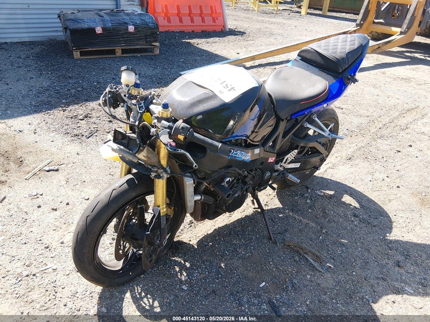 2005 Suzuki Gsx-r VIN JS1GN7CA352106879 IAAI salvage auction — FRONT END, Clear (Virginia), sold $225 on 2026-07-23 (photo 2)