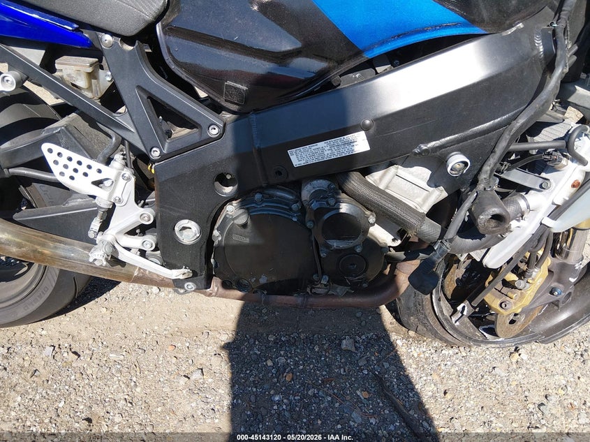 2005 Suzuki Gsx-r VIN JS1GN7CA352106879 IAAI salvage auction — FRONT END, Clear (Virginia), sold $225 on 2026-07-23 (photo 8)
