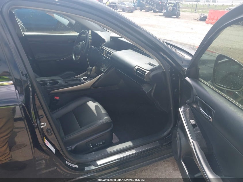 2014 Lexus Is VIN JTHBF1D24E5028109 IAAI salvage auction — LEFT SIDE, Salvage (Texas), sold $2,750 on 2026-07-07 (photo 5)