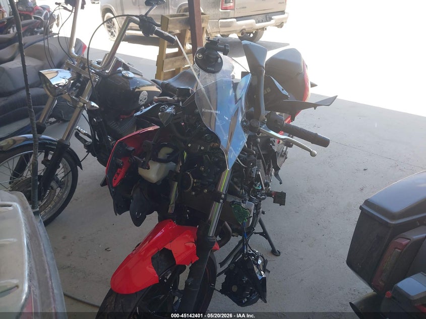2025 Kawasaki Ninja VIN ML5EXGG15SDA66593 IAAI salvage auction — FRONT END, Salvage (Georgia), sold $700 on 2026-07-14 (photo 5)