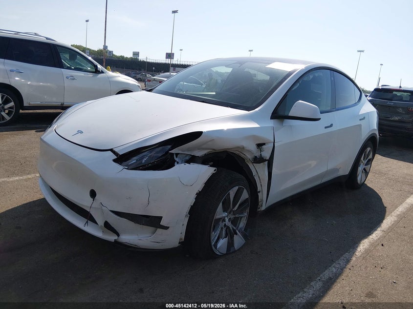 2023 Tesla Model y VIN 7SAYGDEE3PF686365 IAAI salvage auction — LEFT FRONT, Salvage (New Jersey), sold $11,100 on 2026-07-23 (photo 2)