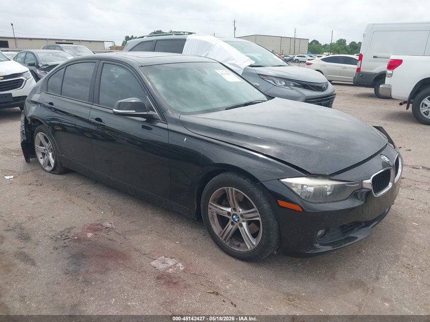 2013 BMW 3er VIN WBA3C1G56DNR45021 IAAI salvage auction — REAR END, Salvage (Texas), sold $775 on 2026-07-15 (photo 1)