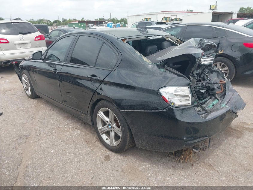 2013 BMW 3er VIN WBA3C1G56DNR45021 IAAI salvage auction — REAR END, Salvage (Texas), sold $775 on 2026-07-15 (photo 3)