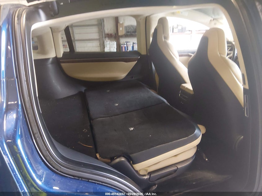2017 Tesla Model x VIN 5YJXCDE28HF057261 IAAI salvage auction — REAR END, Salvage (Virginia), sold $9,100 on 2026-08-20 (photo 8)