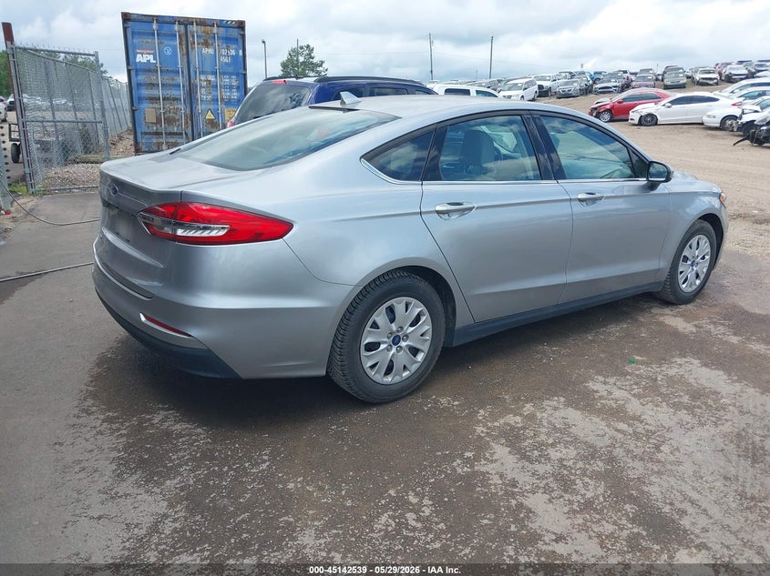 2020 Ford Fusion VIN 3FA6P0G75LR231298 IAAI salvage auction — NORMAL WEAR, Sf97 (Mississippi), sold $9,950 on 2026-07-16 (photo 4)