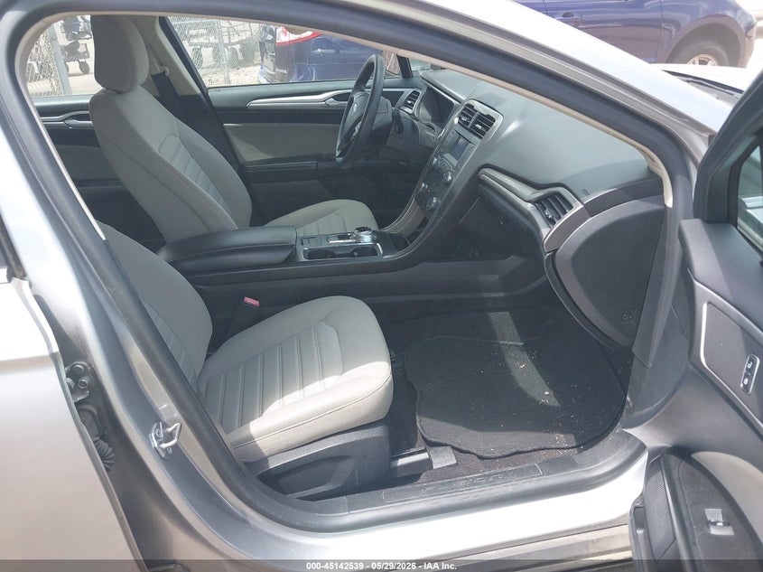 2020 Ford Fusion VIN 3FA6P0G75LR231298 IAAI salvage auction — NORMAL WEAR, Sf97 (Mississippi), sold $9,950 on 2026-07-16 (photo 5)