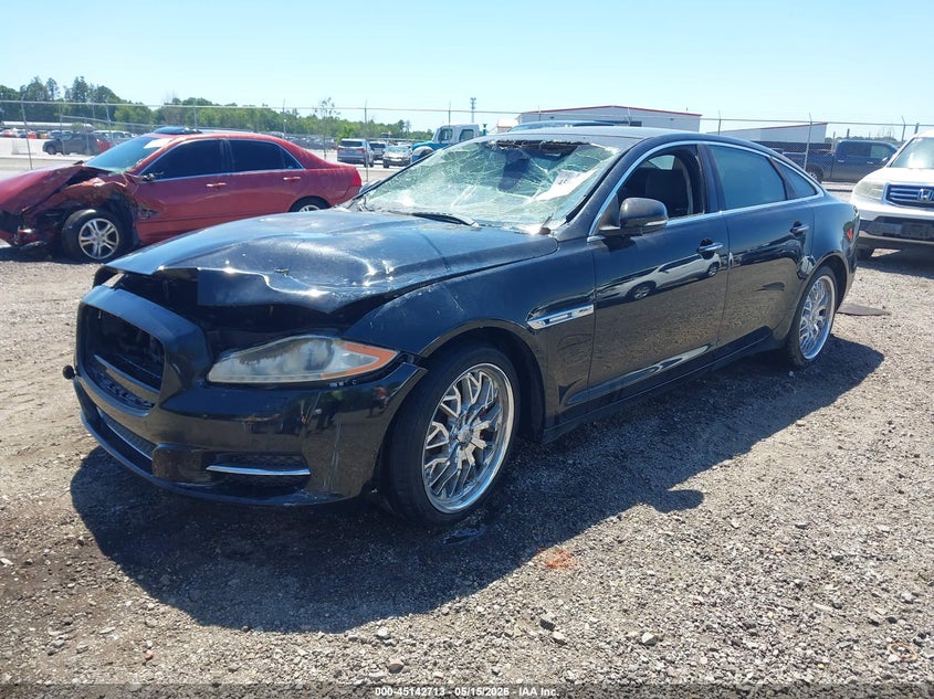 2012 Jaguar Xj VIN SAJWA2GB6CLV35154 IAAI salvage auction — ENGINE BURN, Salvage (South Carolina), sold $275 on 2026-07-08 (photo 2)