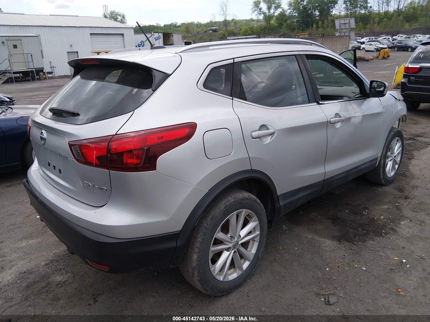 2017 Nissan Rogue VIN JN1BJ1CR9HW128982 IAAI salvage auction — FRONT END, Salvage (Pennsylvania), sold $1,200 on 2026-07-07 (photo 4)