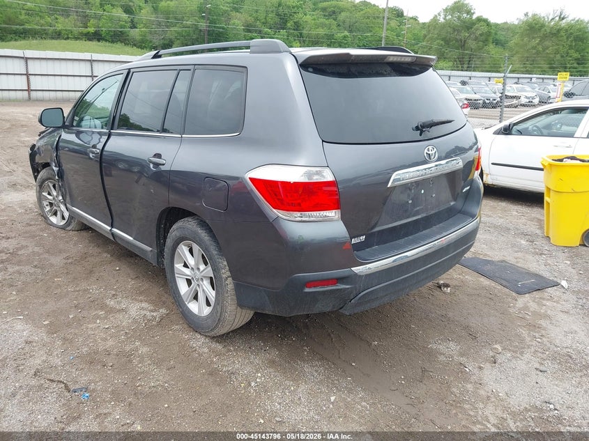 2013 Toyota Highlander VIN 5TDBK3EH4DS279202 IAAI salvage auction — FRONT END, Salvage (Illinois), sold $4,000 on 2026-07-27 (photo 3)