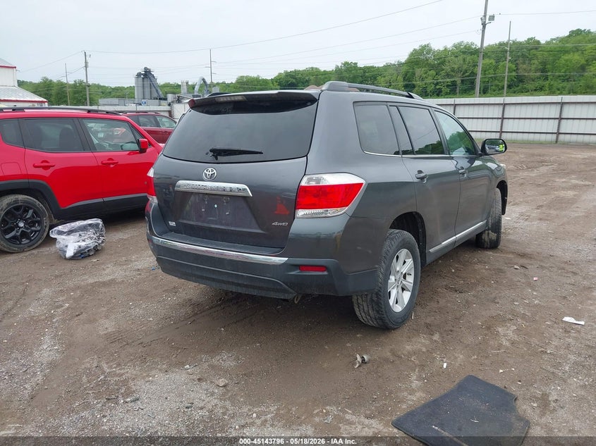 2013 Toyota Highlander VIN 5TDBK3EH4DS279202 IAAI salvage auction — FRONT END, Salvage (Illinois), sold $4,000 on 2026-07-27 (photo 4)
