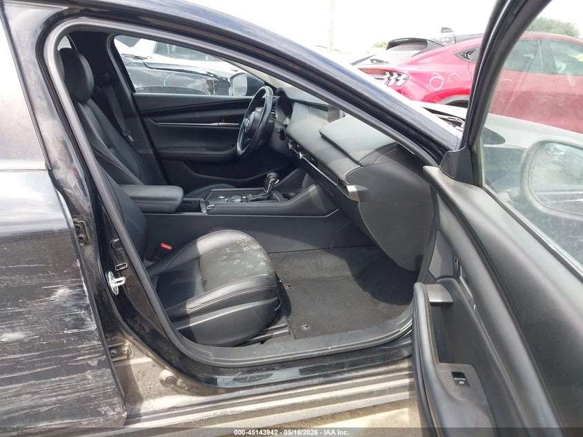 2021 Mazda 3 VIN JM1BPABL8M1320667 IAAI salvage auction — RIGHT SIDE, Salvage (Texas), sold $4,100 on 2026-07-21 (photo 5)