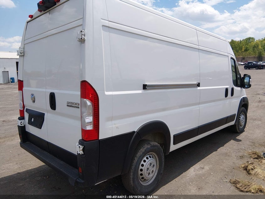 2024 Ram Promaster 2500 VIN 3C6LRVDG8RE136766 IAAI salvage auction — NORMAL WEAR, Clear (New York), sold $15,350 on 2026-07-23 (photo 4)