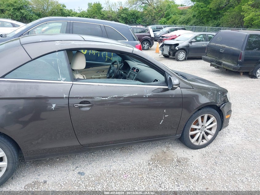 2012 Volkswagen Eos VIN WVWBW7AH8CV000176 IAAI salvage auction — NORMAL WEAR, Original (Ohio), sold $325 on 2026-07-07 (photo 6)