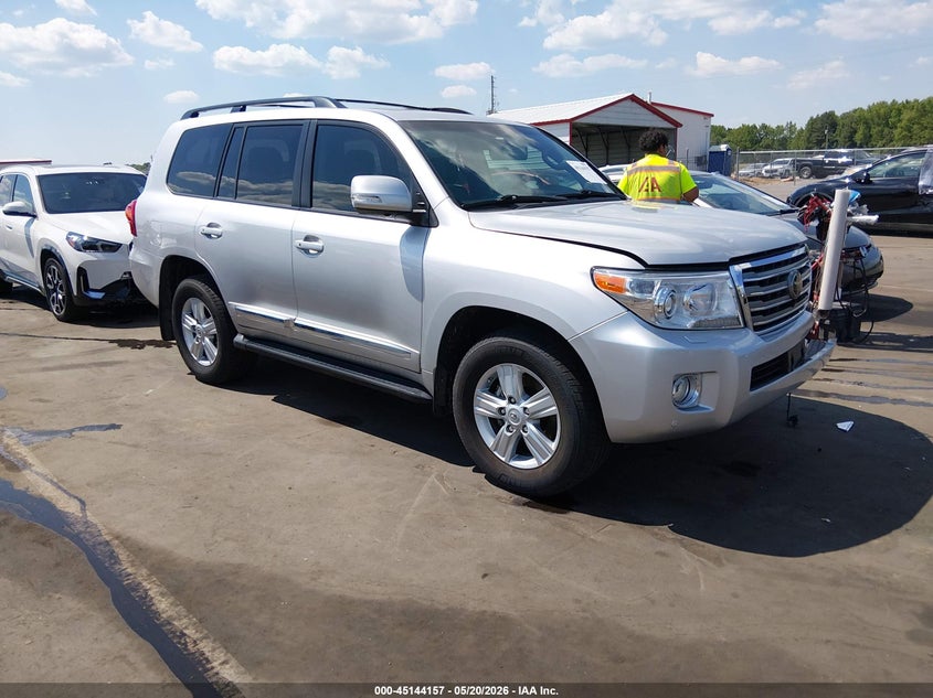2015 Toyota Land cruiser VIN JTMHY7AJ2F4035703 IAAI salvage auction — FRONT END, Salvage (North Carolina), sold $26,250 on 2026-07-08 (photo 1)