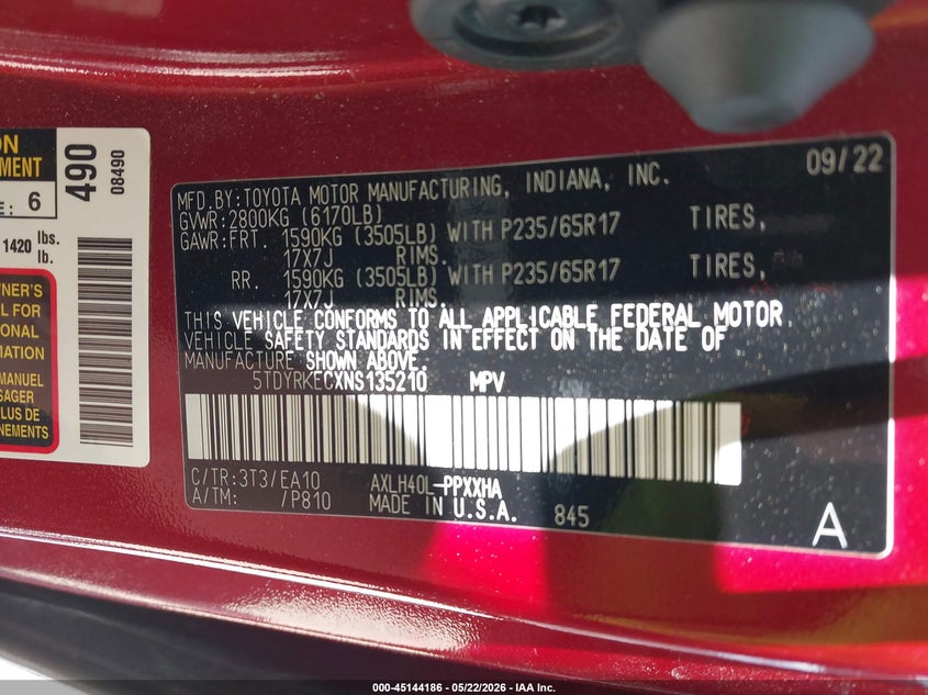 2022 Toyota Sienna VIN 5TDYRKECXNS135210 IAAI salvage auction — FRONT END, Salvage Title, sold $20,475 on 2026-09-01 (photo 9)
