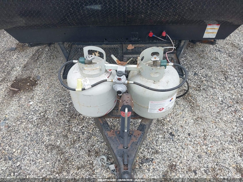 2018 Dutchmen Coleman VIN 4YDT30023JH930660 IAAI salvage auction — HAIL, Salvage (Illinois), sold $3,800 on 2026-07-22 (photo 9)