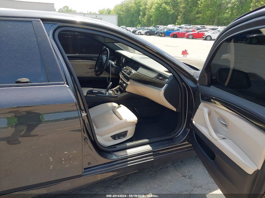 2012 BMW 5er VIN WBAFU9C51CC787597 IAAI salvage auction — FRONT END, Salvage (Connecticut), sold $1,800 on 2026-07-16 (photo 5)