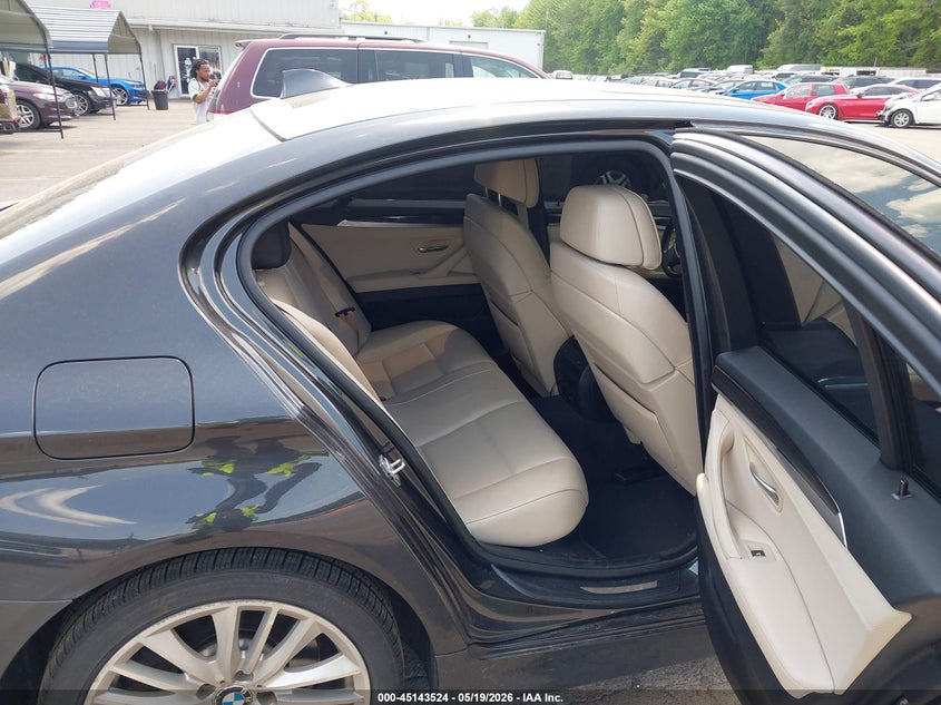 2012 BMW 5er VIN WBAFU9C51CC787597 IAAI salvage auction — FRONT END, Salvage (Connecticut), sold $1,800 on 2026-07-16 (photo 8)